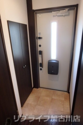 クレセントの玄関