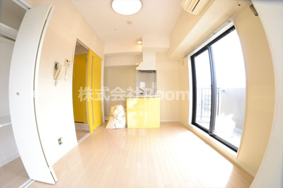 【居間・リビング】 | クレイドル上町Ⅱ | ゆったり過ごせる居間です