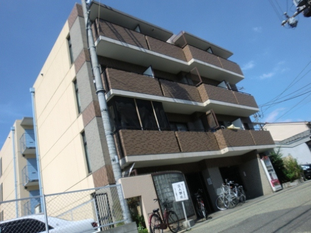 エクセレントコートの外観