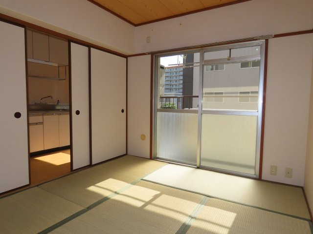 樋口マンションの和室