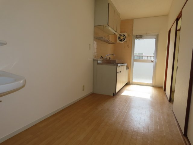 樋口マンションの居間・リビング