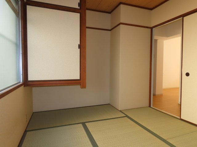 樋口マンションの和室