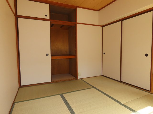 樋口マンションの寝室