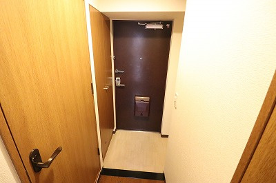 【玄関】 | ラ・ペジブル | 明るい玄関です