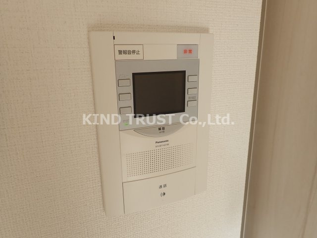 レオンコンフォート新梅田Ⅲのセキュリティ|モニター付きインターホンです
