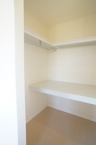 La Vie Claireの収納|たっぷり収納出来るウォ－クインクロ－ゼット☆
