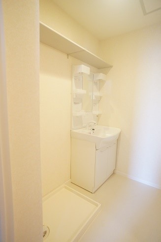 La Vie Claireの洗面所|洗面化粧台　室内洗濯機置場