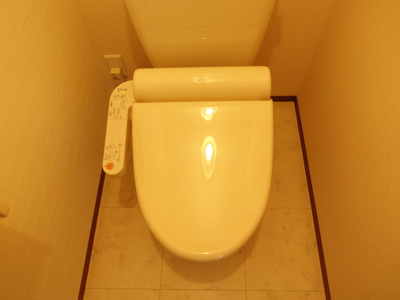 【トイレ】 | D-room上二十町 | 落ち着いた色調のトイレです