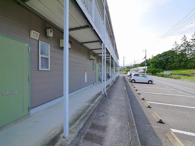 サニーコート登美ヶ丘のその他共用部分|共用通路部分