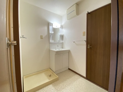 【洗面所】 | フローラル道善