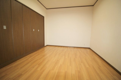 【寝室】 | プレスティージ北の岡