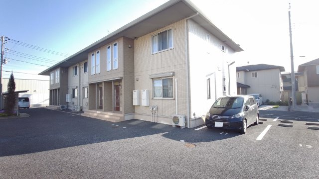 アースウィンBの外観