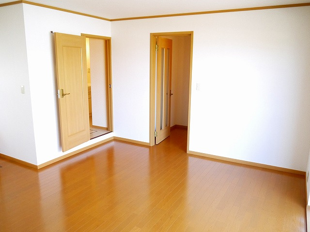 ベルコート（上之庄）の居間・リビング|居間です