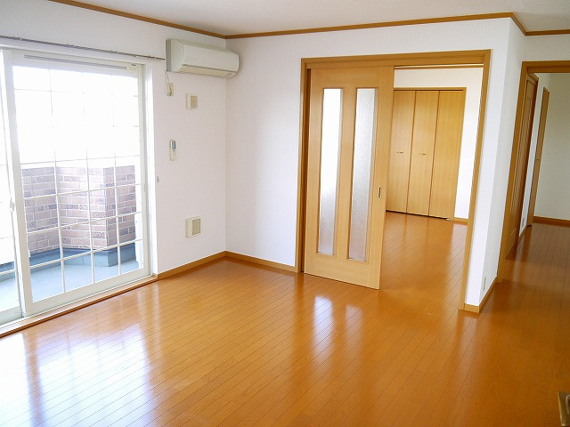 ベルコート（上之庄）の居間・リビング|ゆったり過ごせるリビングです