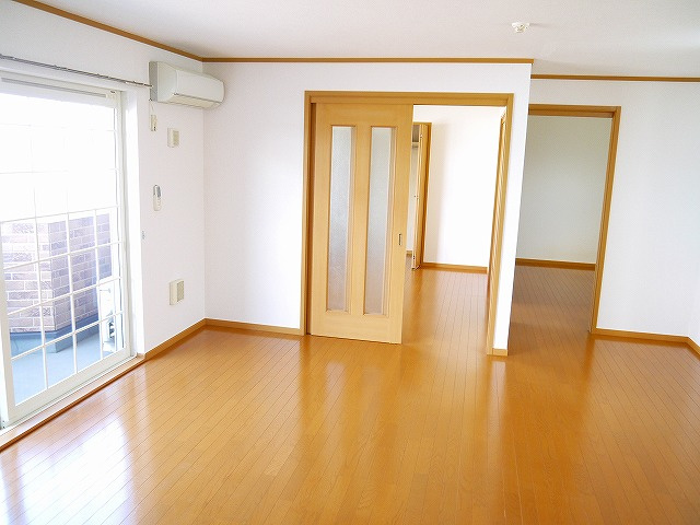 ベルコート（上之庄）の居間・リビング|おしゃれな居間です