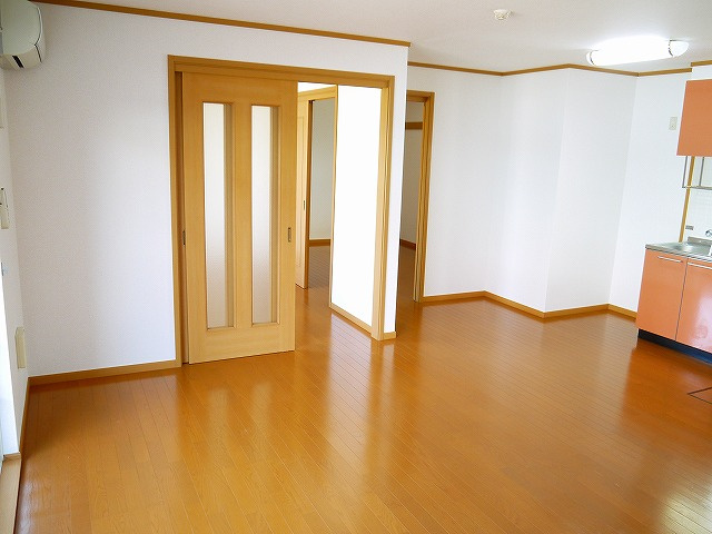 ベルコート（上之庄）の居間・リビング|使いやすいリビングです