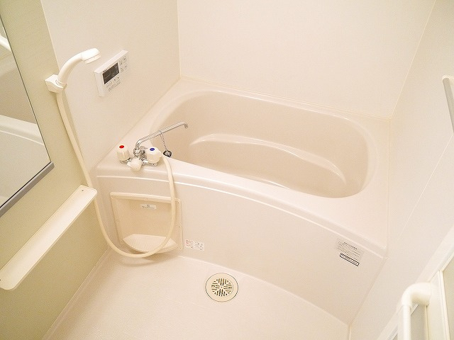 ベルコート（上之庄）の浴室|日々の疲れを癒すお風呂付です