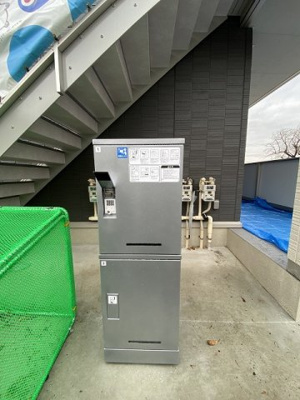 【その他共用部分】 | パロス羽沢 | 共用部には宅配BOXがあるので荷物の受け取りもスムーズに♪再配達の手間がかからないのが魅力♪
