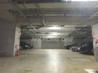 【その他共用部分】 | グランパティオ | 駐車場