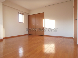 【洋室】 | グランパティオ | 洋室10帖