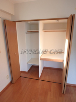 【洋室】 | グランパティオ | 洋室10帖収納