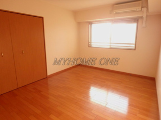 【洋室】 | グランパティオ | 洋室7.7帖