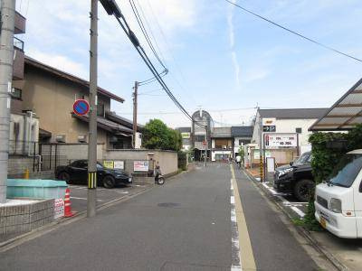 ジェルメ行伊の周辺