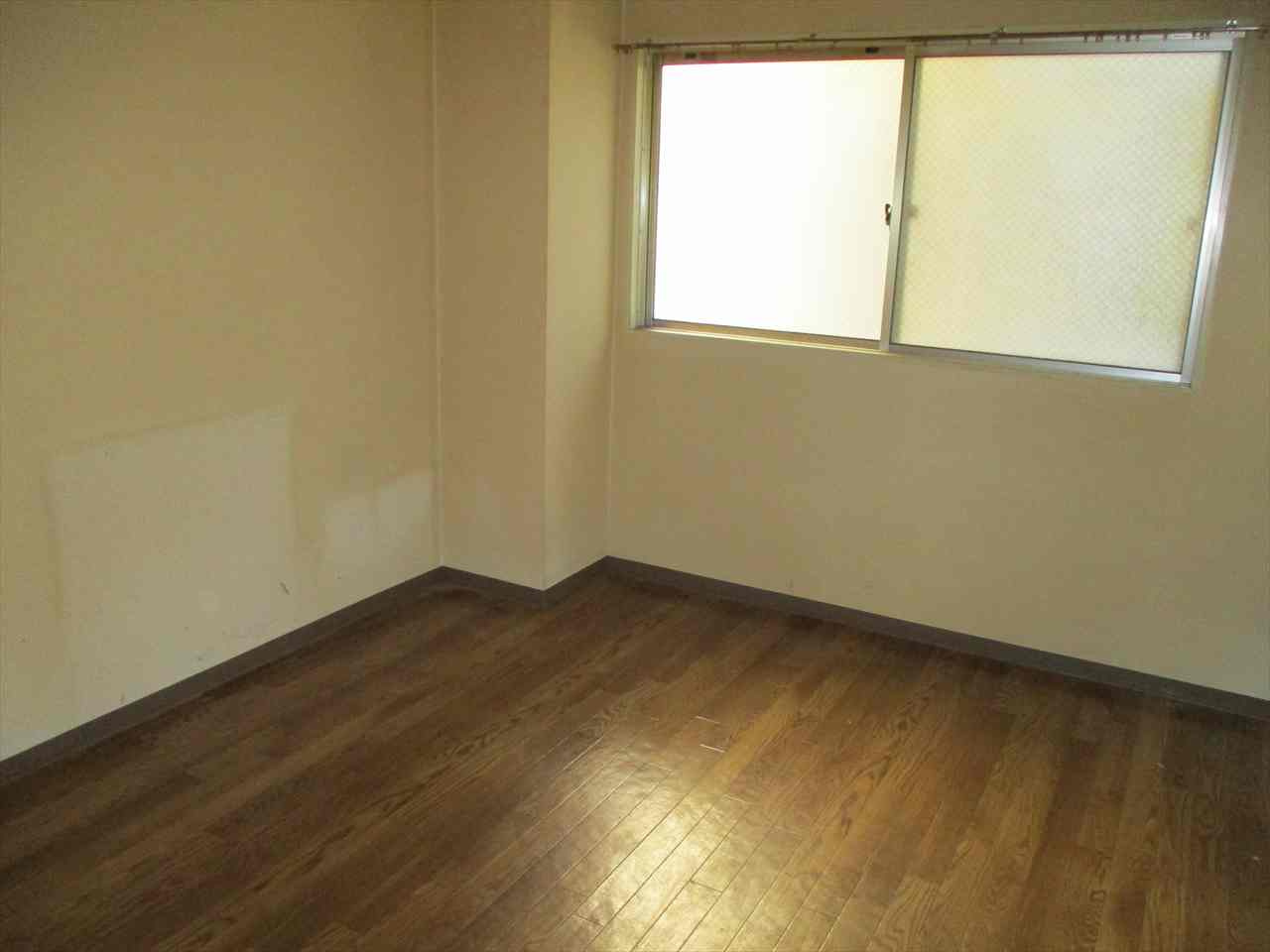 マンションAA｜名古屋市の賃貸ならMy賃貸の寝室|マンションAA
＊清掃前