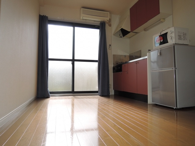 【居間・リビング】 | 蘭 | 家具家電無しのお部屋になります。