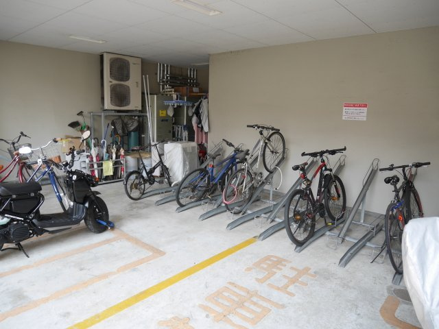 【その他共用部分】 | クレア大橋 | クレア大橋の駐輪場