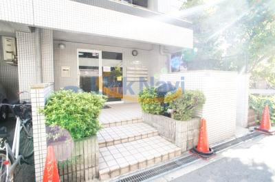 【エントランス】 | メゾンクレール