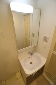 【洗面所】