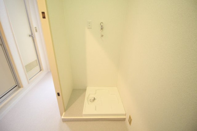 【設備】 | パレロイヤルビル | 室内洗濯パン