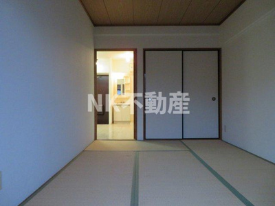 【和室】 | スカイハイツ（長田賃貸） | 畳の上でゆっくりとくつろげる和室です