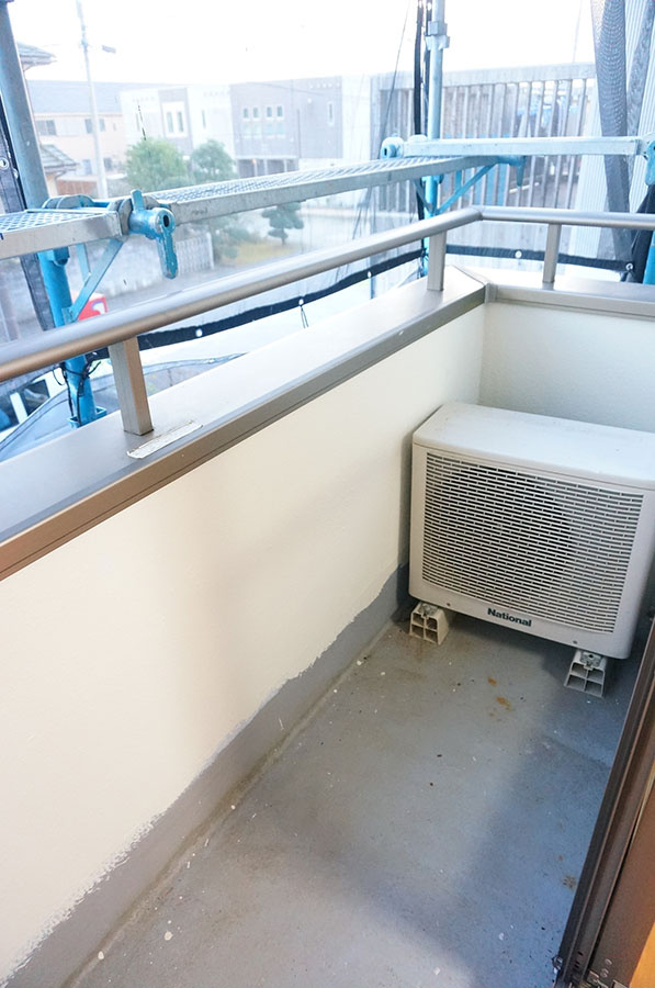 カーサビアンコ成田空港のバルコニー