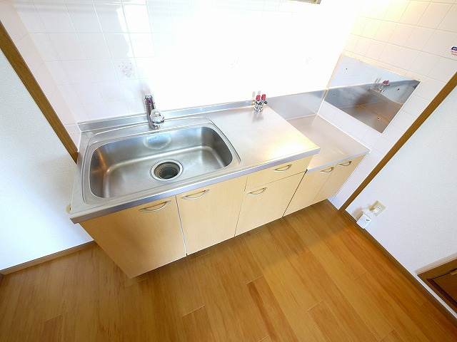 ファミーユ・ドゥーのキッチン|キッチンでお料理をお楽しみください