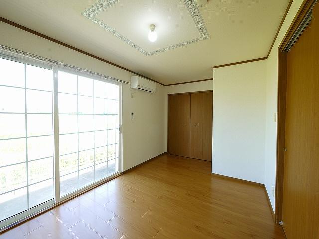 ファミーユ・ドゥーの洋室|洋室です