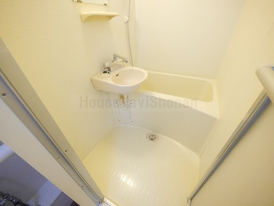 【浴室】 | トラストヒルズ本鵠沼 | 室内写真は別室、同タイプの写真です。