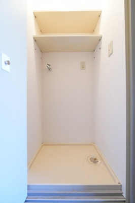 【設備】 | 日神パレス生麦 | 室内洗濯機置場