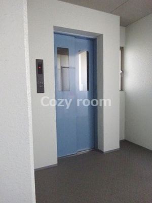 【その他共用部分】 | フェニックス穂波 | 各フロアのエレベーターです。