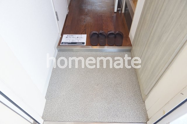  メゾン・ド・シェフ・リウー の玄関