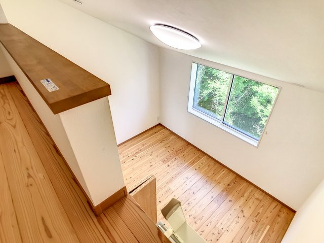 [Wi-Fi]彩りあふれるNewCityの洋室|ロフトがあるお部屋はワクワクしますね！