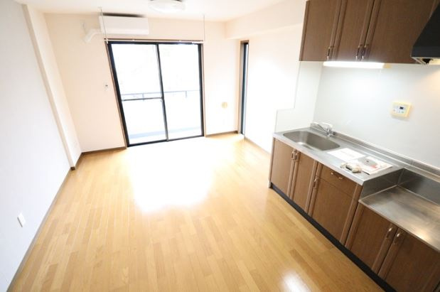 スティルライフの居間・リビング