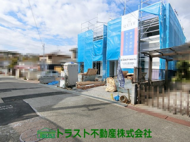 神戸市垂水区本多聞３丁目　新築戸建　２区画の前面道路含む現地写真