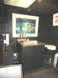 【内装】 | 北野坂沿いバー居抜き | テーブル席