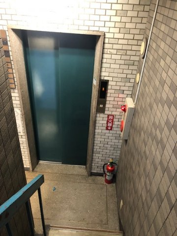 渋谷東一号館のロビー