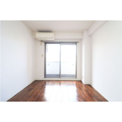 【洋室】 | ●十三本町ウインズマンションⅡ