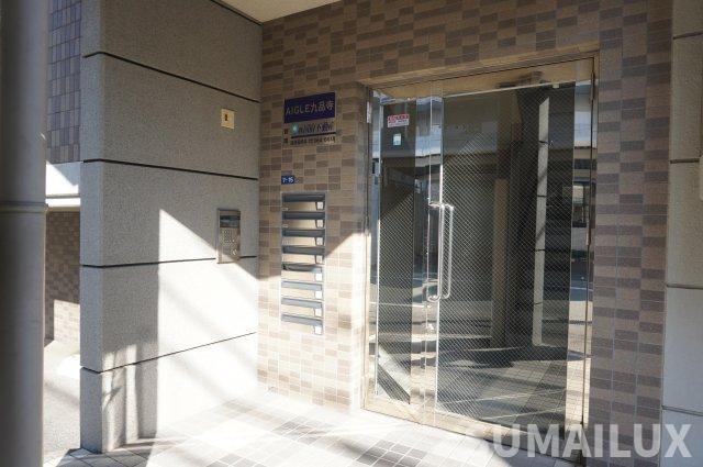 熊本市中央区九品寺２丁目の賃貸マンションのエントランス