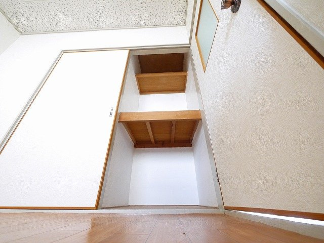 緑町ハイツの収納|便利な収納スペースです