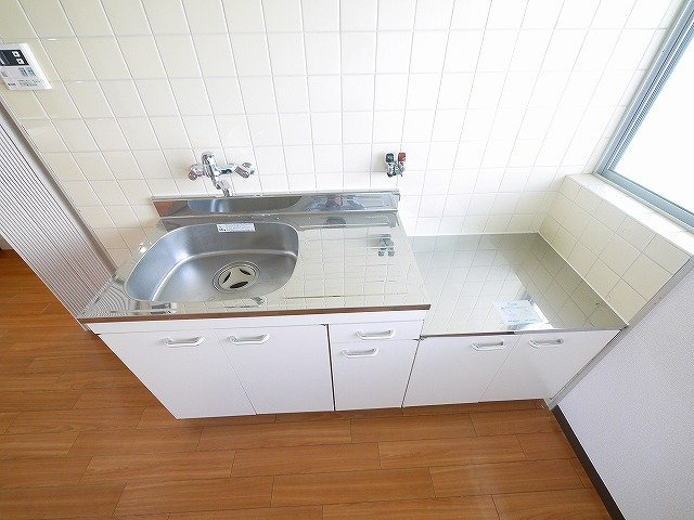 緑町ハイツのキッチン|使いやすいキッチンです